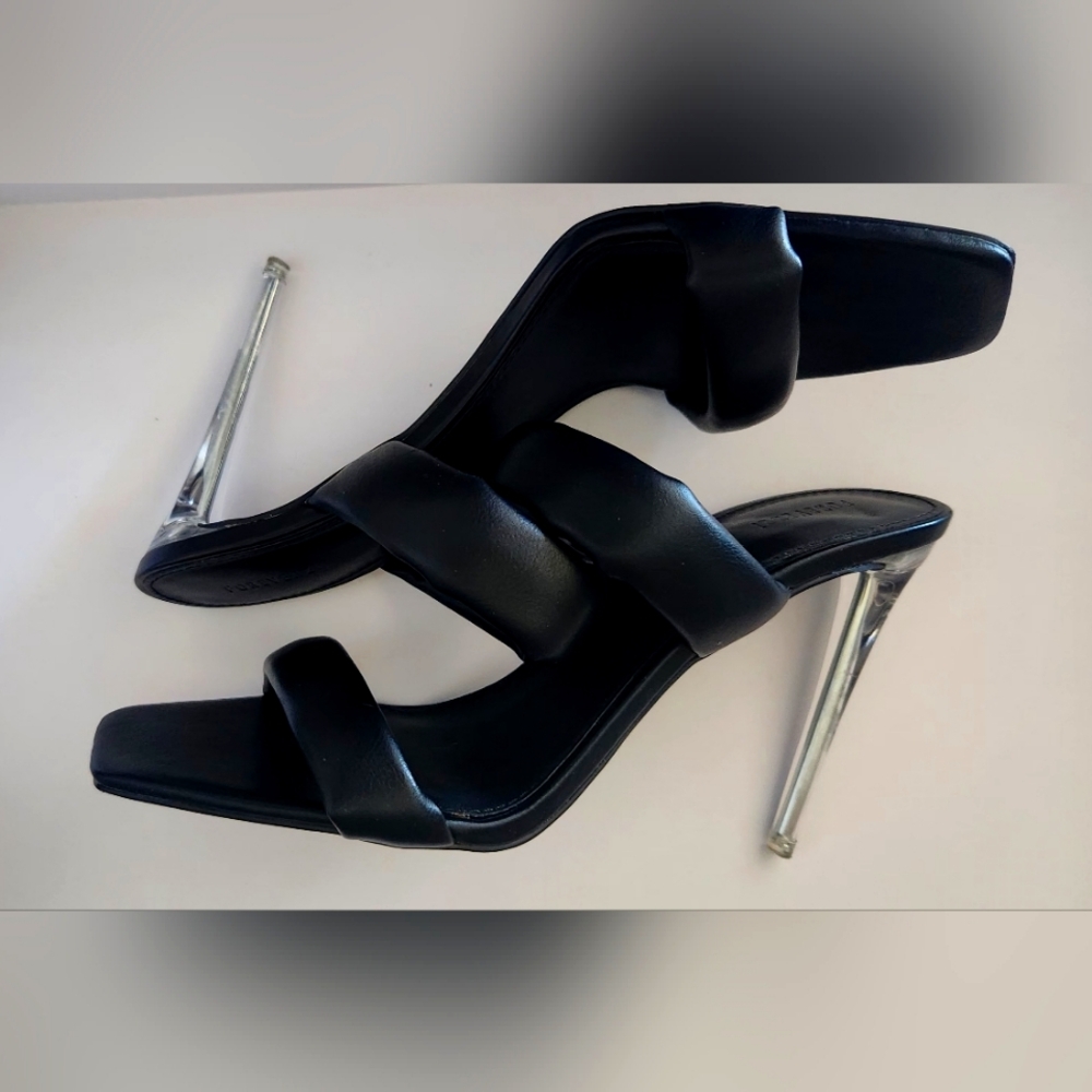 Stiletto Black Sandal Size 9